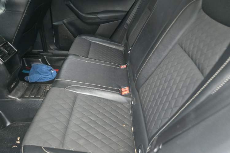 Used Skoda Karoq 2018 TSI280 Luxury Edition China VI Standard Left Rear Seat