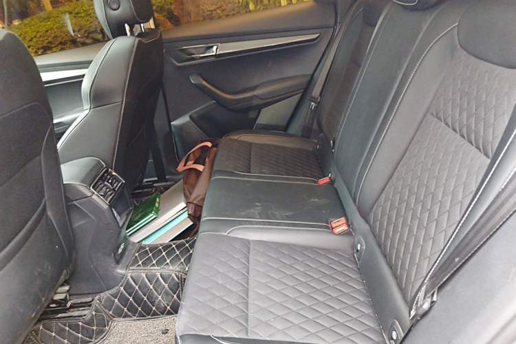 Used Skoda Karoq 2018 TSI280 Luxury Edition China VI Standard Left Rear Seat
