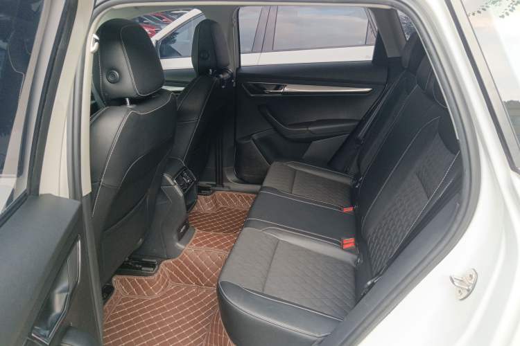 Used Skoda Karoq 2018 TSI280 Luxury Edition China V Standard Left Rear Seat
