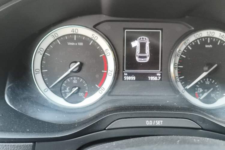 Used Skoda Karoq 2018 TSI280 Luxury Edition China V Standard Odometer Close Up