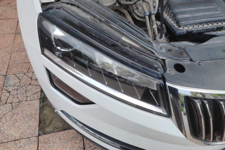 Used Skoda Karoq 2018 TSI280 Luxury Edition China V Standard Right Front Headlight