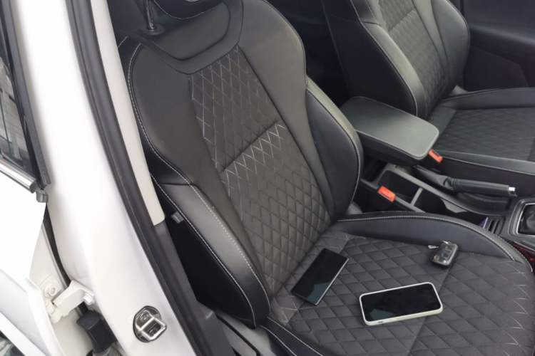 Used Skoda Karoq 2018 TSI280 Luxury Edition China V Standard Right Front Seat