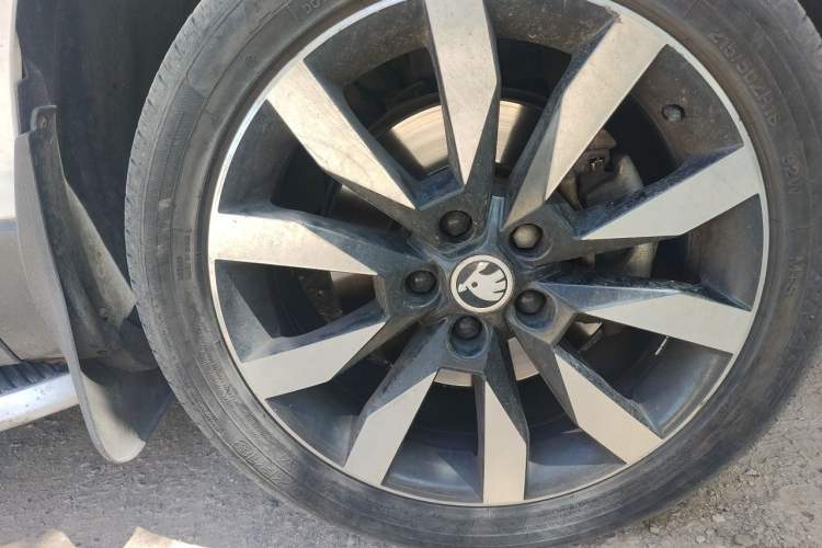 Used Skoda Karoq 2018 TSI280 Luxury Edition China V Standard Right Front Wheel Hub