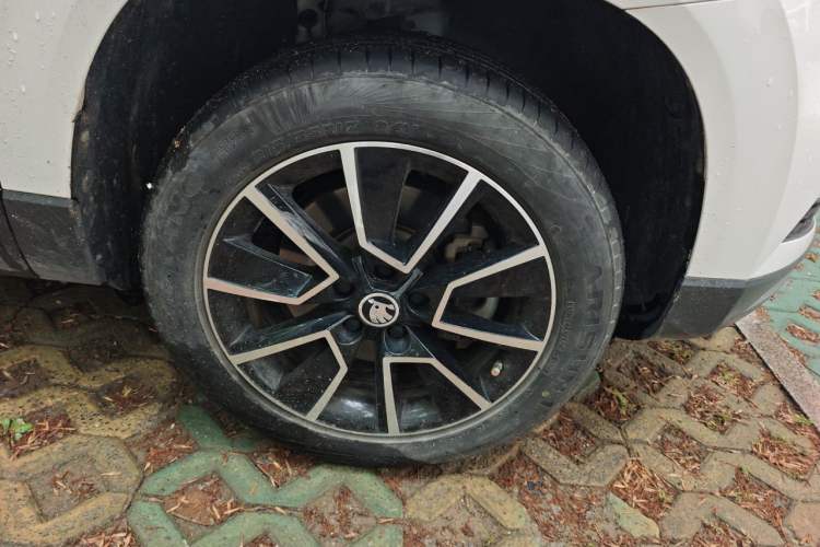 Used Skoda Karoq 2018 TSI280 Luxury Edition China V Standard Right Front Wheel Hub