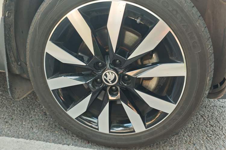Used Skoda Karoq 2018 TSI280 Flagship Edition China V Standard Right Front Wheel Hub