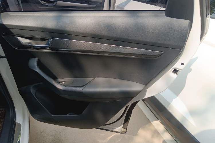 Used Skoda Karoq 2018 TSI280 Luxury Edition China V Standard Right Rear Door Interior