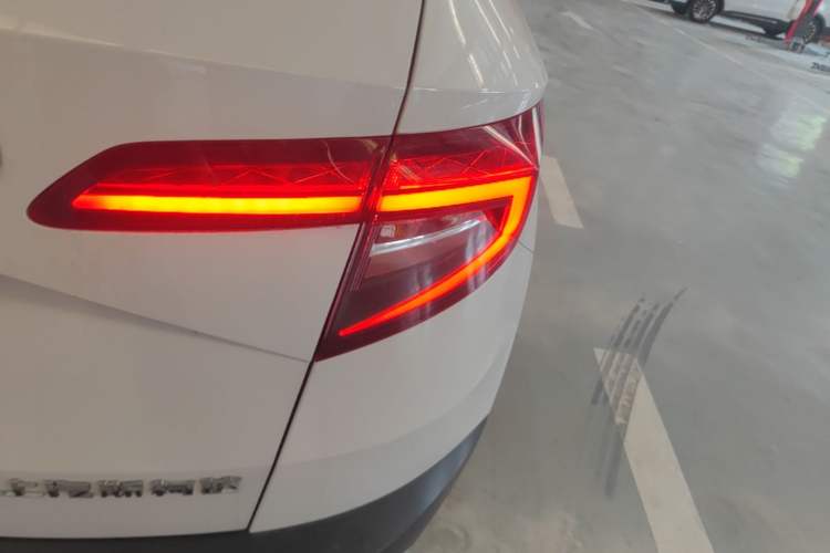 Used Skoda Karoq 2018 TSI280 Luxury Edition China V Standard Right Rear Taillight