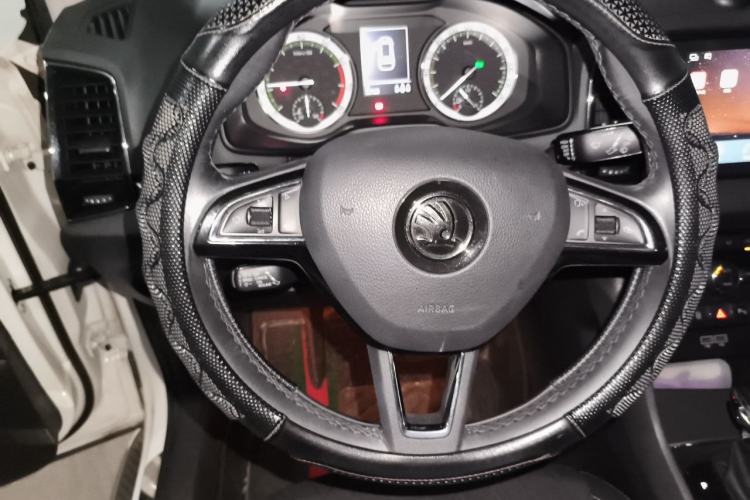 Used Skoda Karoq 2018 TSI280 Flagship Edition China VI Standard Steering Wheel