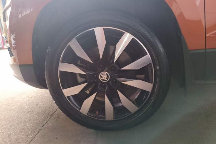 Used Skoda Karoq 2018 TSI280 Luxury Edition China V Standard Left Front Wheel Hub