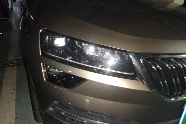 Used Skoda Karoq 2018 TSI280 Flagship Edition China VI Standard Right Front Headlight