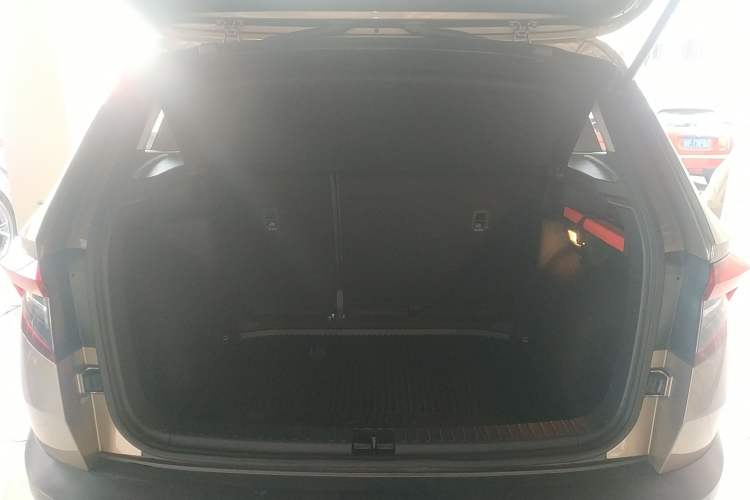 Used Skoda Karoq 2018 TSI280 Comfort Edition China VI Standard Trunk