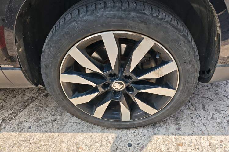 Used Skoda Karoq 2019 TSI280 SmartDrive Luxury Edition China V Standard Right Front Wheel Hub