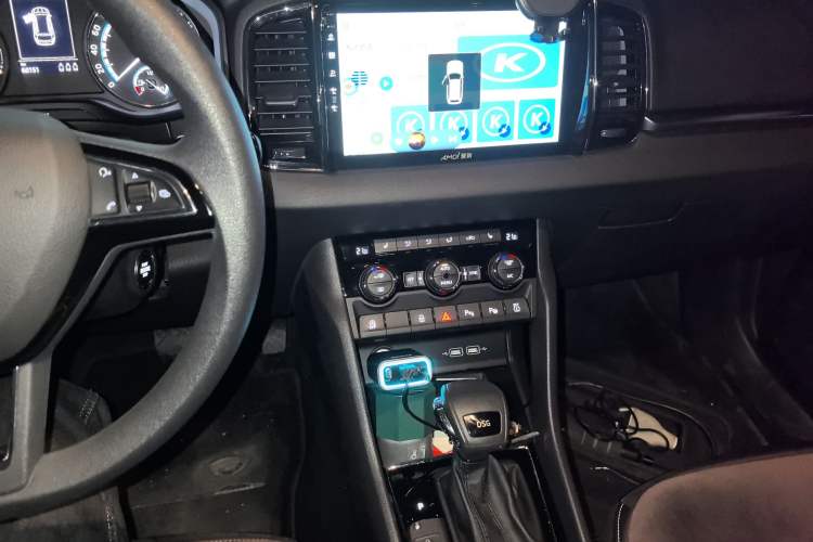 Used Skoda Karoq 2019 TSI280 SmartDrive Luxury Edition China V Standard Audio And AC Panel