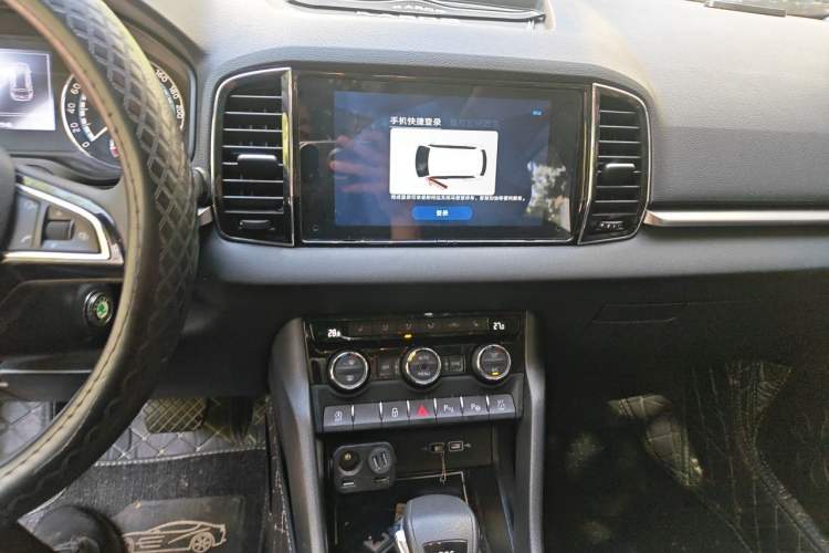 Used Skoda Karoq 2019 TSI280 SmartDrive Luxury Edition China V Standard Audio And AC Panel