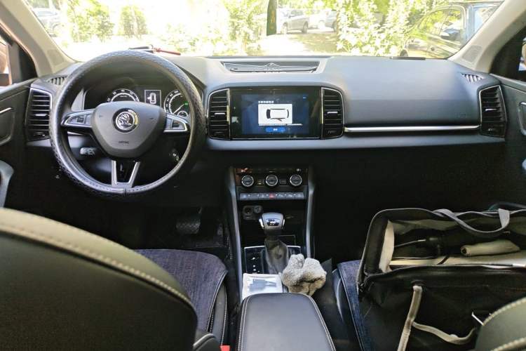 Used Skoda Karoq 2019 TSI280 SmartDrive Luxury Edition China V Standard Center Console