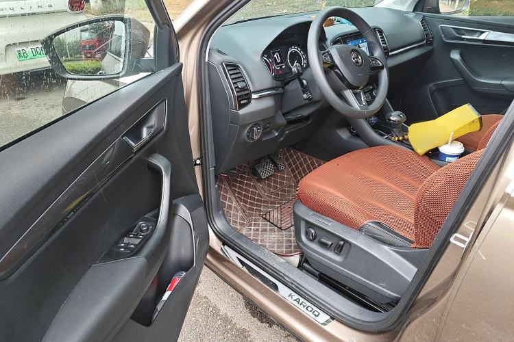 Used Skoda Karoq 2019 TSI280 SmartDrive Luxury Edition China VI standard Interior 3