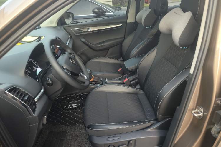 Used Skoda Karoq 2019 TSI280 Smart Drive Deluxe Edition China VI Standard Left Front Seat