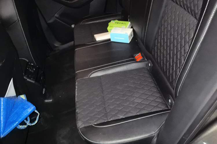 Used Skoda Karoq 2019 TSI280 SmartDrive Luxury Edition China V Standard Left Rear Seat