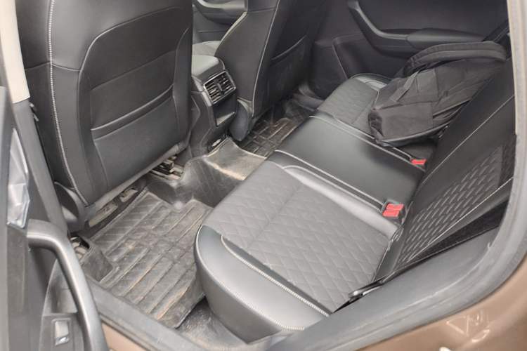 Used Skoda Karoq 2019 TSI280 Smart Drive Elite Edition China V Standard Left Rear Seat