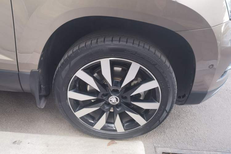 Used Skoda Karoq 2019 TSI280 SmartDrive Luxury Edition China V Standard Right Front Wheel Hub
