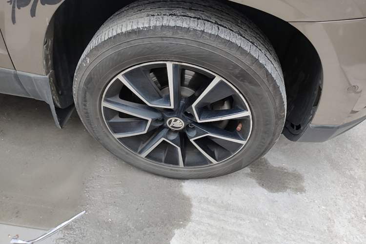 Used Skoda Karoq 2019 TSI280 Smart Drive Elite Edition China V Standard Right Front Wheel Hub