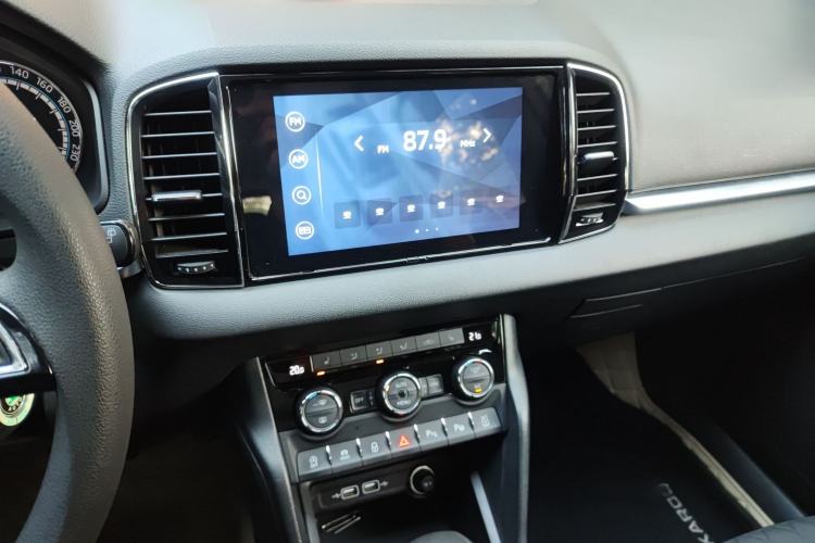 Used Skoda Karoq 2019 TSI280 Smart Drive Deluxe Edition China VI Standard Audio And AC Panel