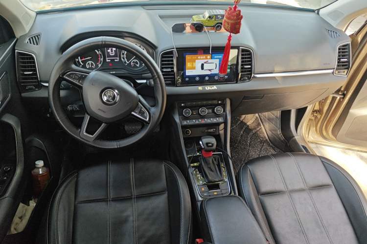 Used Skoda Karoq 2019 TSI280 SmartDrive Luxury Edition China VI standard Center Console