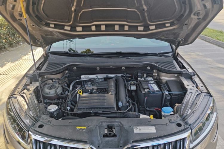 Used Skoda Karoq 2019 TSI280 SmartDrive Luxury Edition China VI standard Engine Bay