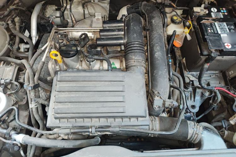 Used Skoda Karoq 2019 TSI280 Smart Drive Deluxe Edition China VI Standard Engine Bay