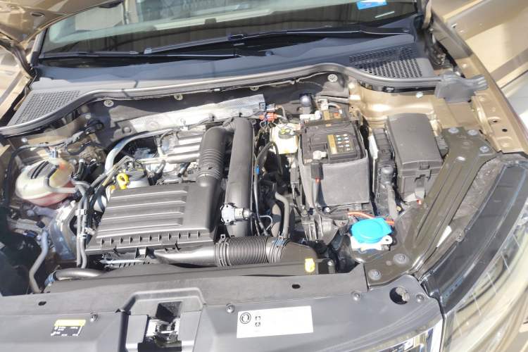 Used Skoda Karoq 2019 TSI280 SmartDrive Luxury Edition China V Standard Engine Bay