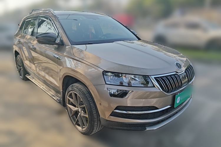 Used Skoda Karoq 2019 TSI280 SmartDrive Luxury Edition China VI standard Front Right 45 Deg