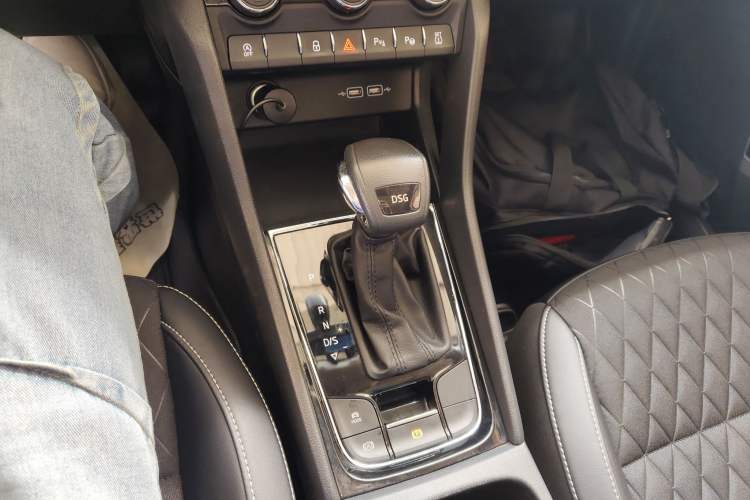 Used Skoda Karoq 2019 TSI280 SmartDrive Luxury Edition China V Standard Gear Lever