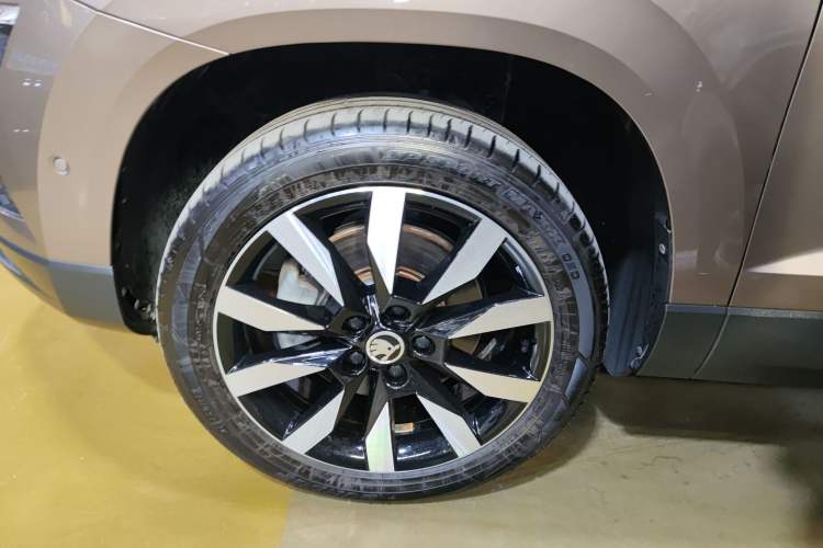 Used Skoda Karoq 2019 TSI280 SmartDrive Luxury Edition China V Standard Left Front Wheel Hub