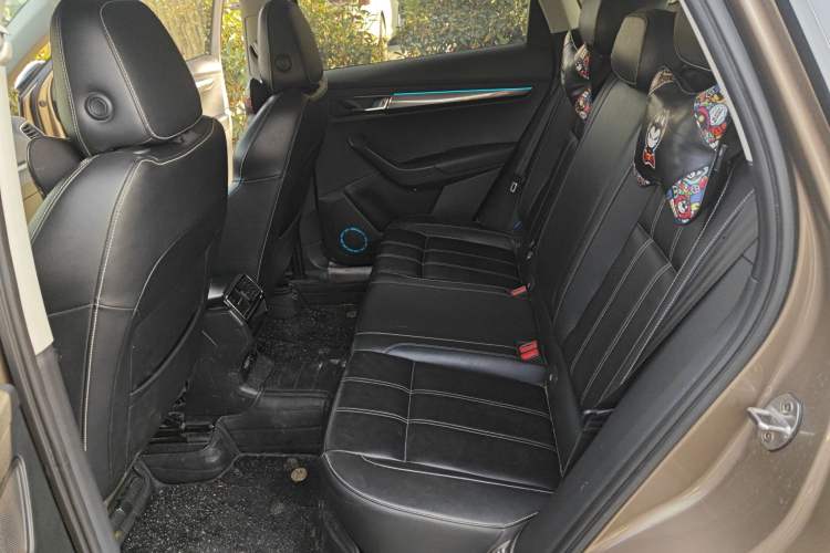 Used Skoda Karoq 2019 TSI280 SmartDrive Luxury Edition China VI standard Left Rear Seat