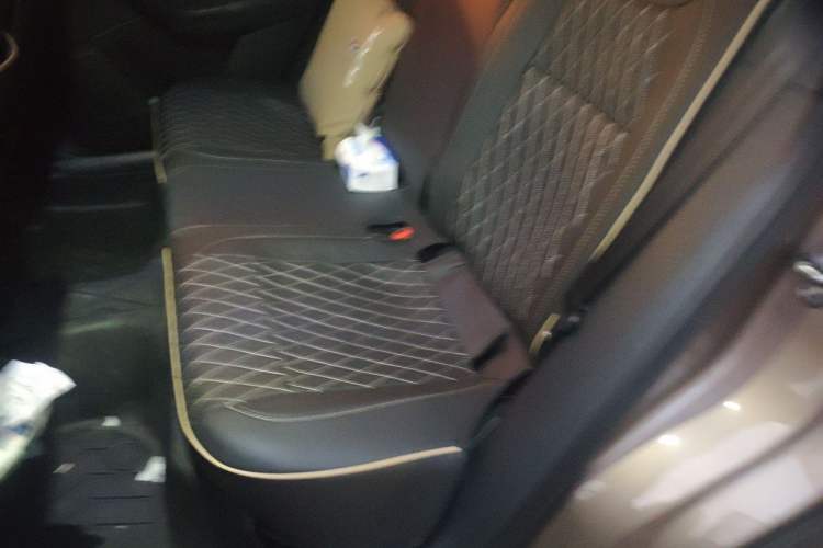 Used Skoda Karoq 2019 TSI280 Smart Drive Elite Edition China V Standard Left Rear Seat