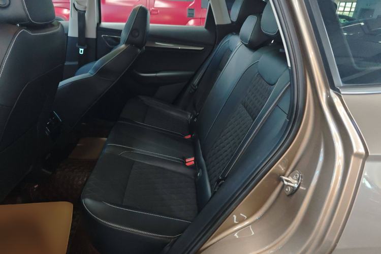 Used Skoda Karoq 2019 TSI280 SmartDrive Luxury Edition China V Standard Left Rear Seat