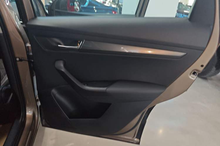 Used Skoda Karoq 2019 TSI280 SmartDrive Luxury Edition China V Standard Right Rear Door Interior