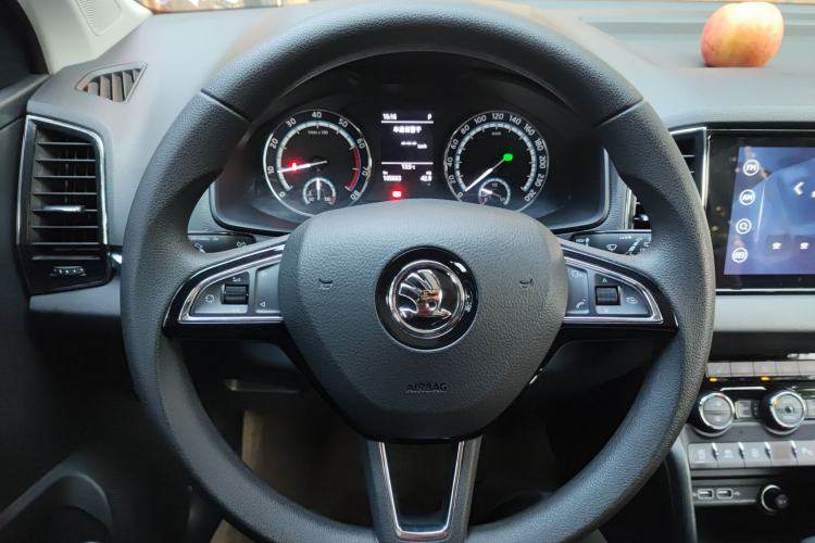Used Skoda Karoq 2019 TSI280 Smart Drive Deluxe Edition China VI Standard Steering Wheel