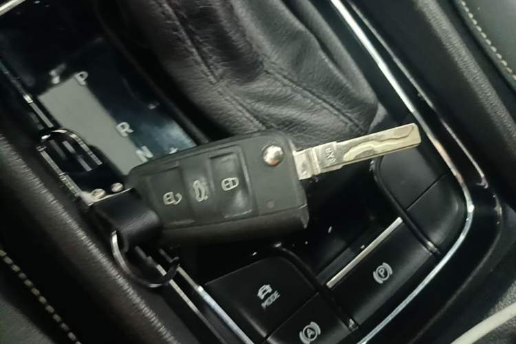 Used Skoda Karoq 2019 TSI280 SmartDrive Luxury Edition China V Standard Vehicle Key