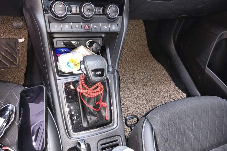Used Skoda Karoq 2019 TSI280 Smart Drive Elite Edition China V Standard Gear Lever