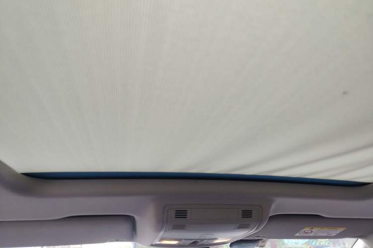 Used Skoda Karoq 2019 TSI280 Smart Drive Flagship Edition China VI Headliner