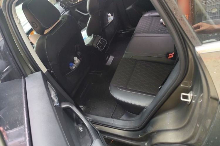 Used Skoda Karoq 2019 TSI280 Smart Drive Flagship Edition China VI Left Rear Seat