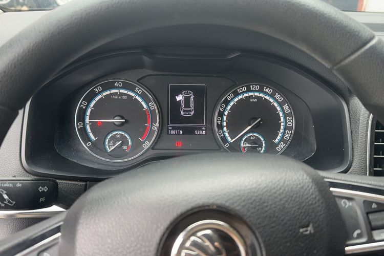 Used Skoda Karoq 2019 TSI280 Smart Drive Deluxe Edition China VI Standard Odometer Close Up