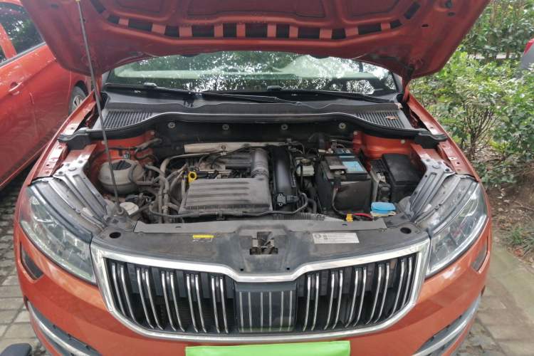 Used Skoda Karoq 2019 TSI280 SmartDrive Luxury Edition China VI standard Engine Bay