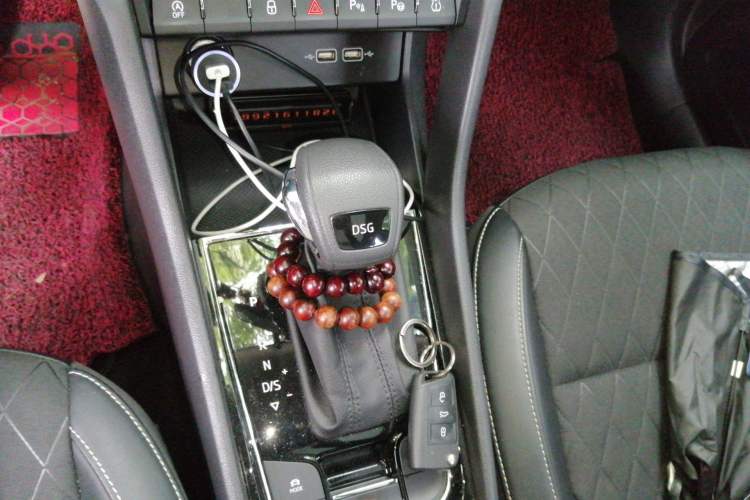 Used Skoda Karoq 2019 TSI280 SmartDrive Luxury Edition China VI standard Gear Lever