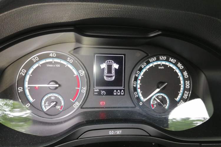 Used Skoda Karoq 2019 TSI280 SmartDrive Luxury Edition China VI standard Instrument Cluster