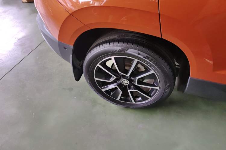 Used Skoda Karoq 2019 TSI280 Smart Drive Elite Edition China V Standard Right Rear Wheel Hub