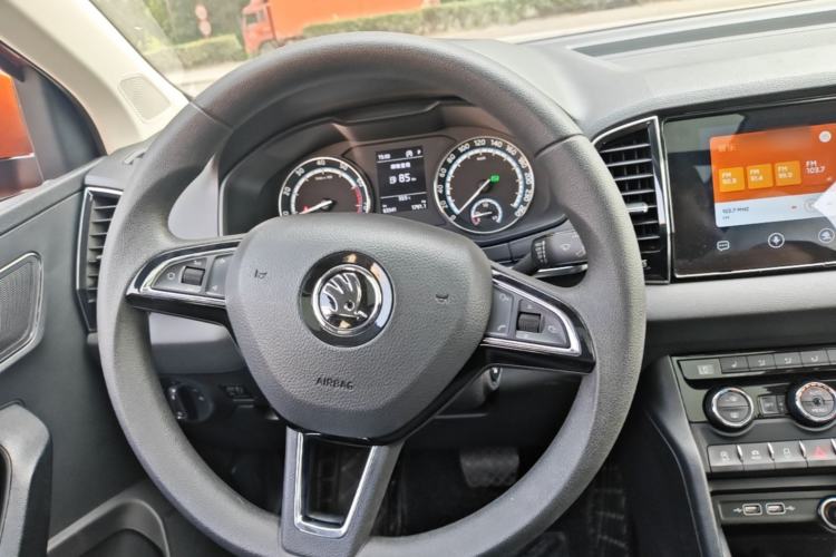 Used Skoda Karoq 2019 TSI280 Smart Drive Elite Edition China V Standard Steering Wheel