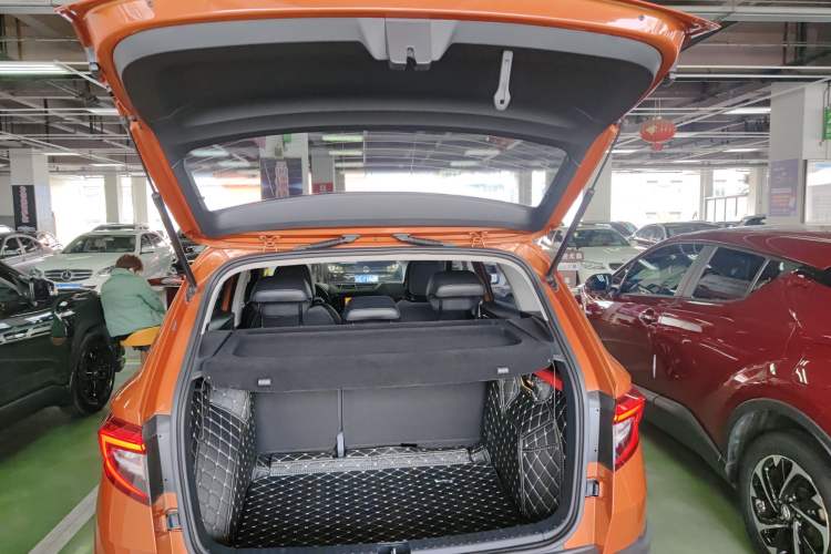 Used Skoda Karoq 2019 TSI280 Smart Drive Elite Edition China V Standard Trunk