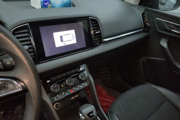 Used Skoda Karoq 2019 TSI280 SmartDrive Luxury Edition China V Standard Audio And AC Panel